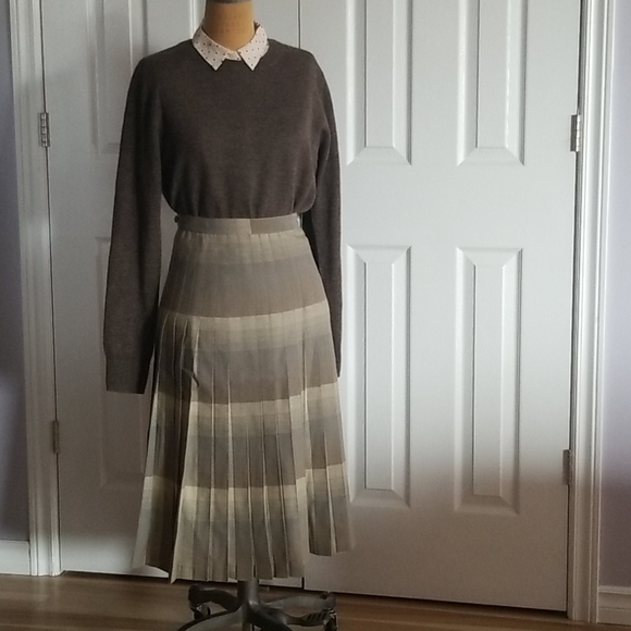Highland Queen Dresses & Skirts - Pleated Skirt